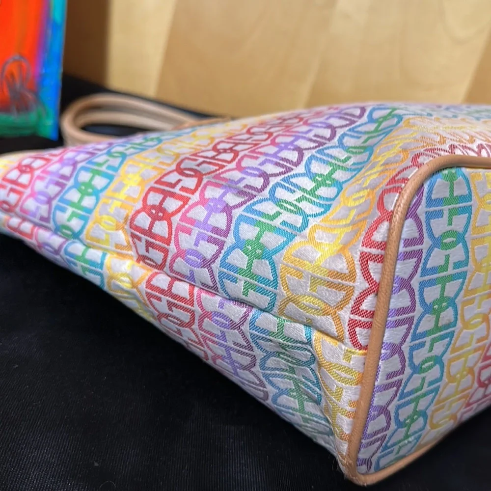 Multiple Color Shoulder Bag - Picture 8 of 17